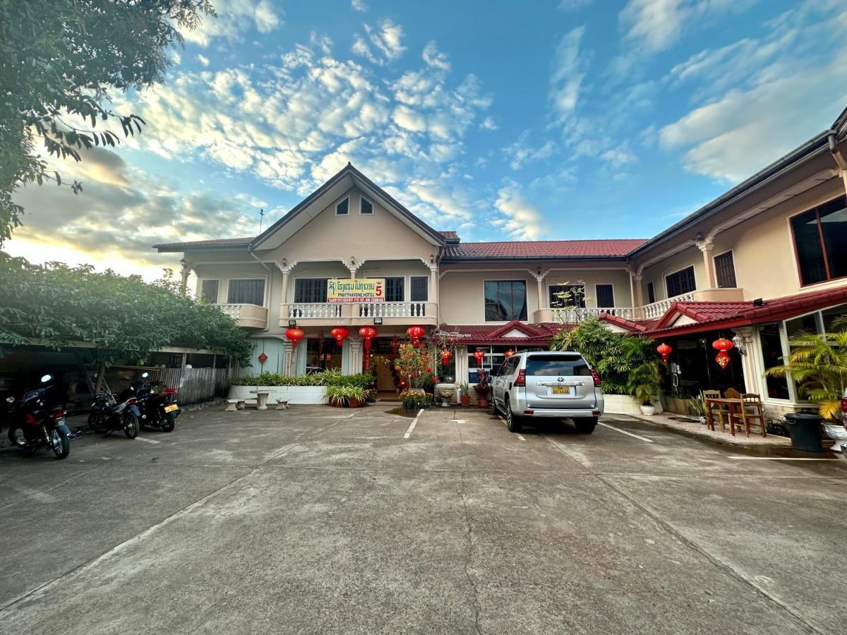 Phaythavone Hotel Pakse Exterior foto