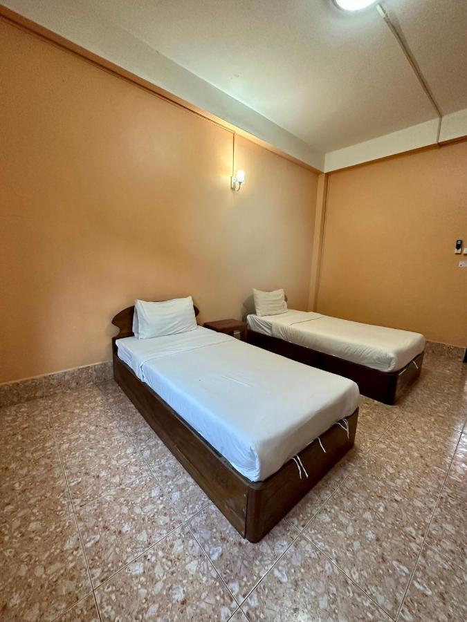 Phaythavone Hotel Pakse Exterior foto