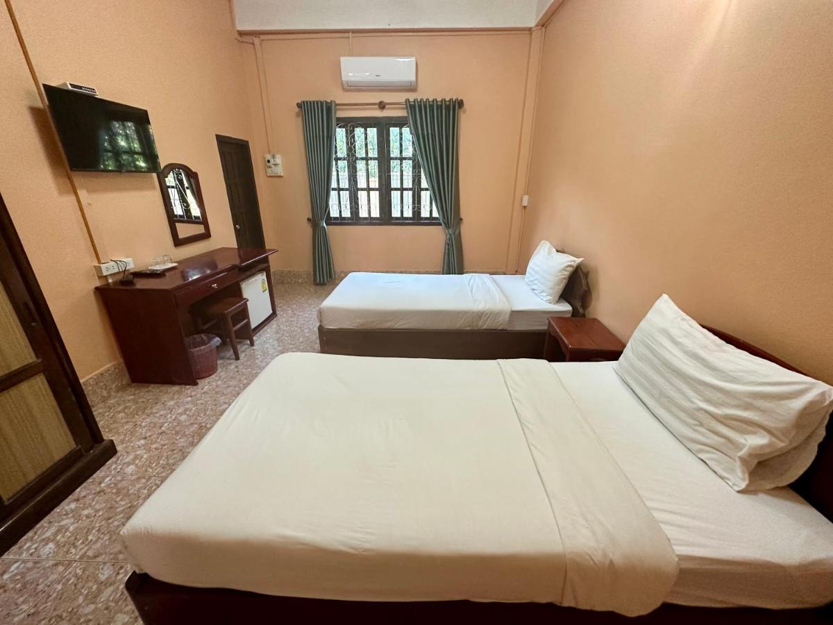 Phaythavone Hotel Pakse Exterior foto