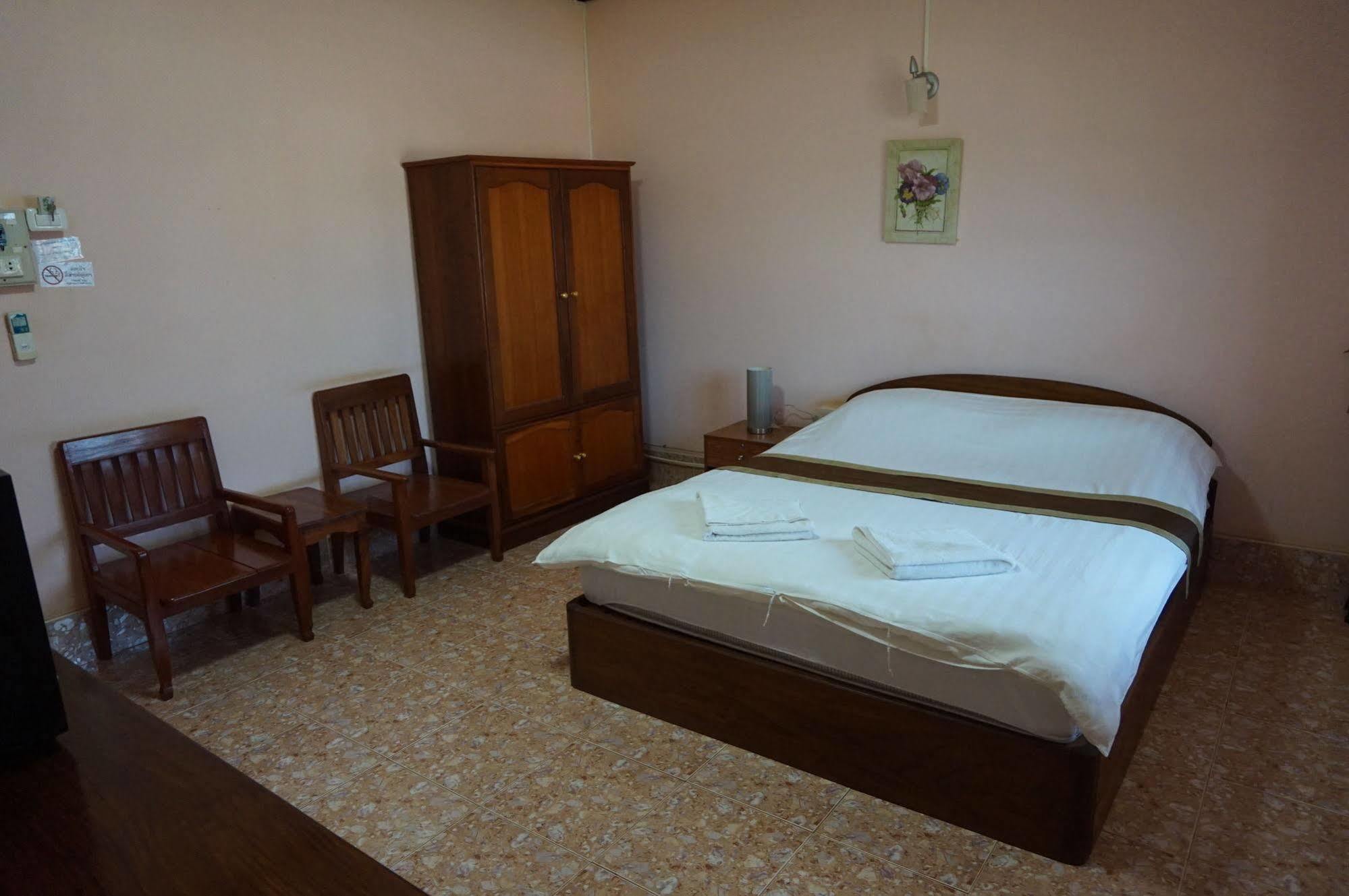 Phaythavone Hotel Pakse Exterior foto