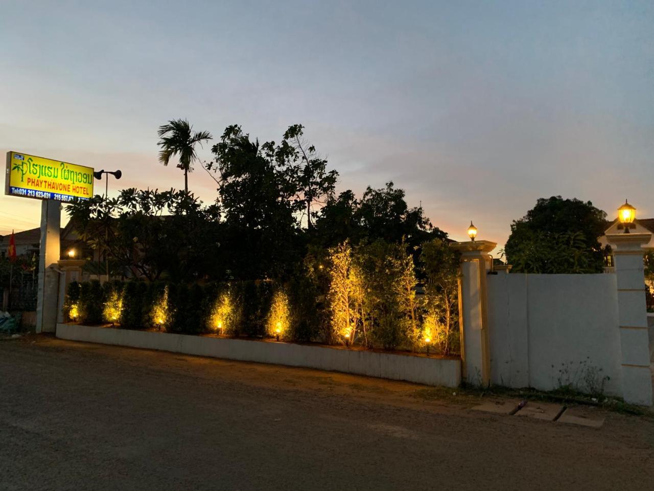 Phaythavone Hotel Pakse Exterior foto