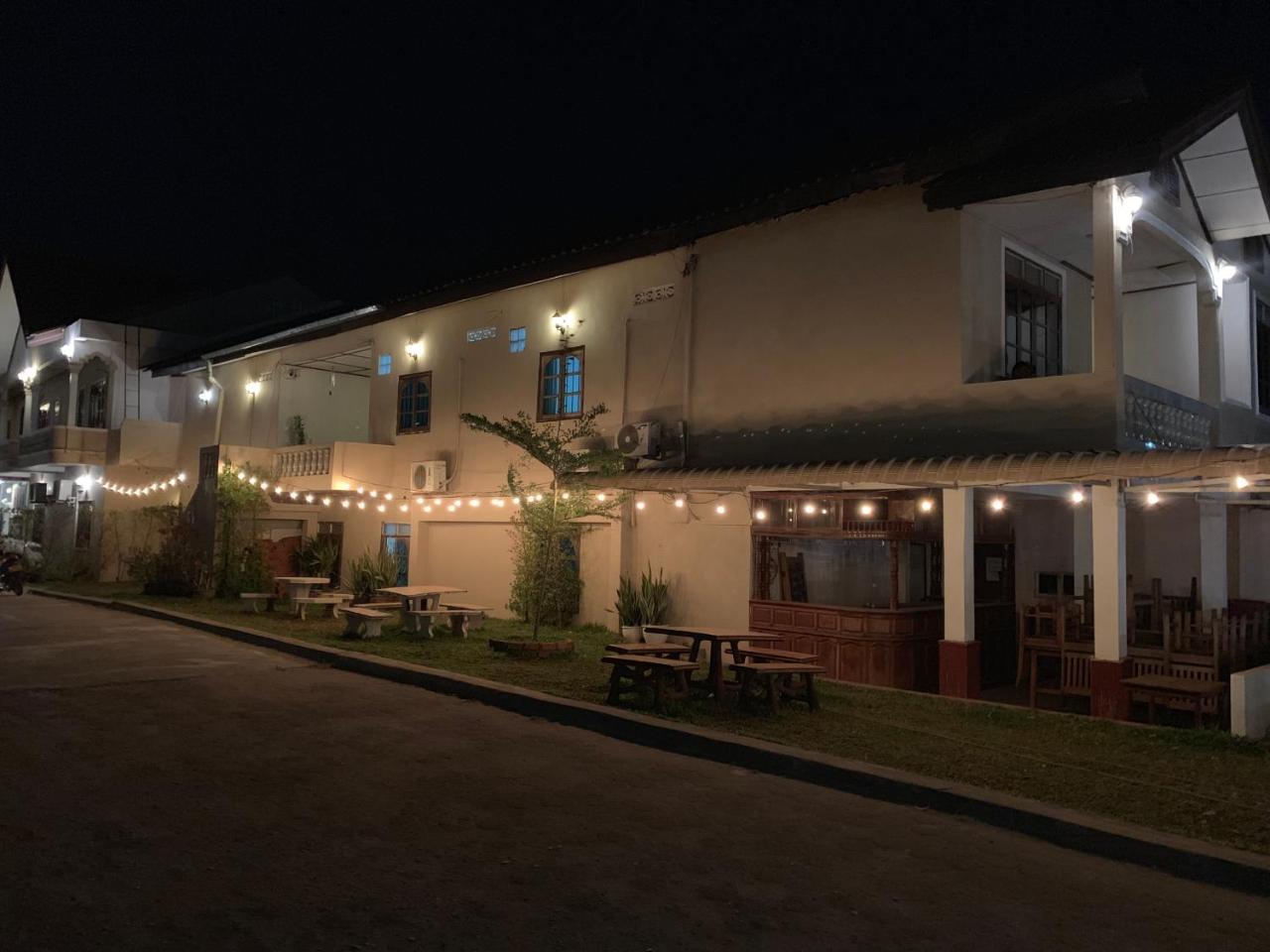Phaythavone Hotel Pakse Exterior foto